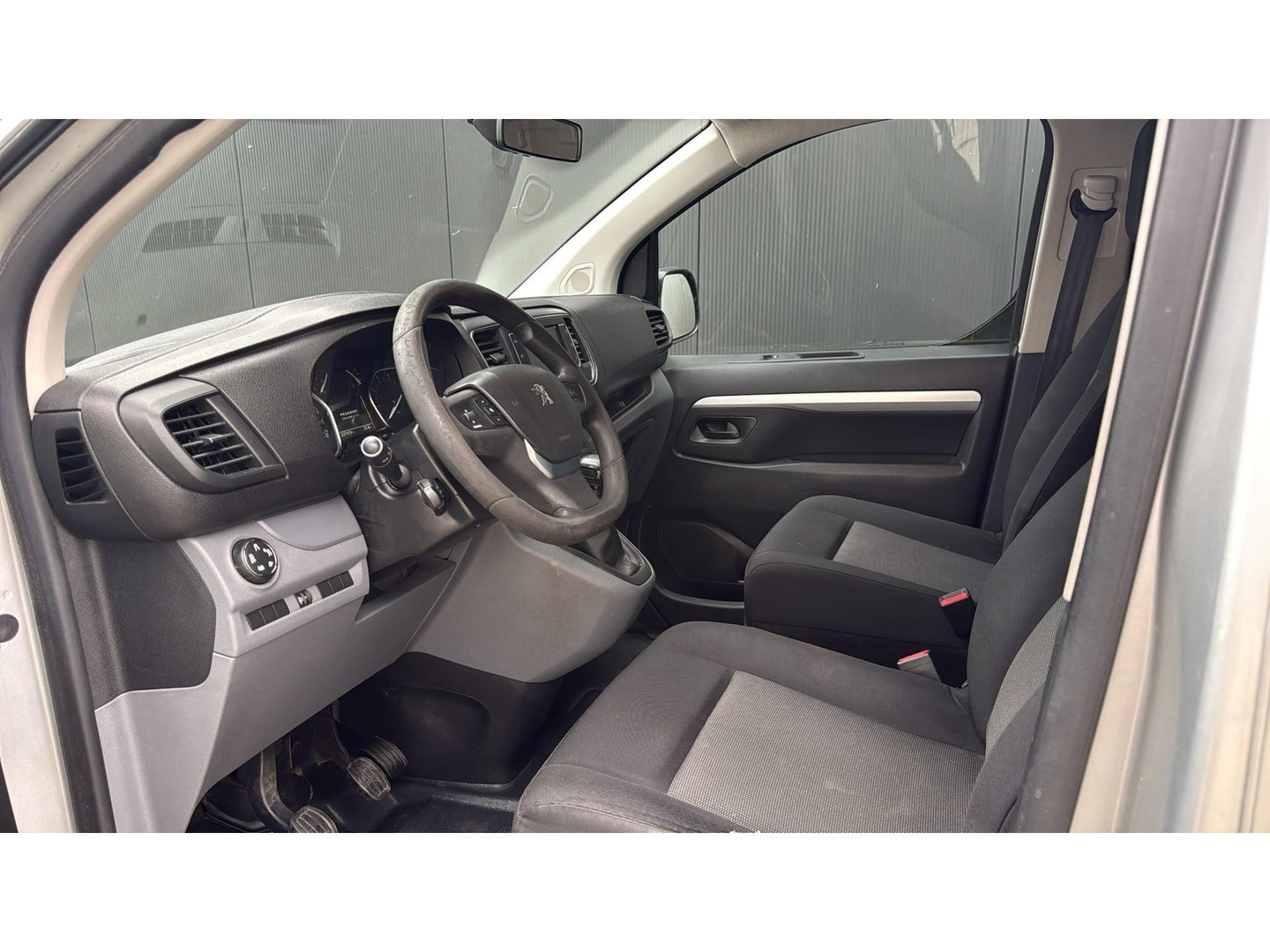 Peugeot Expert 231L 2.0 BlueHDI 150 DC Premium EURO6