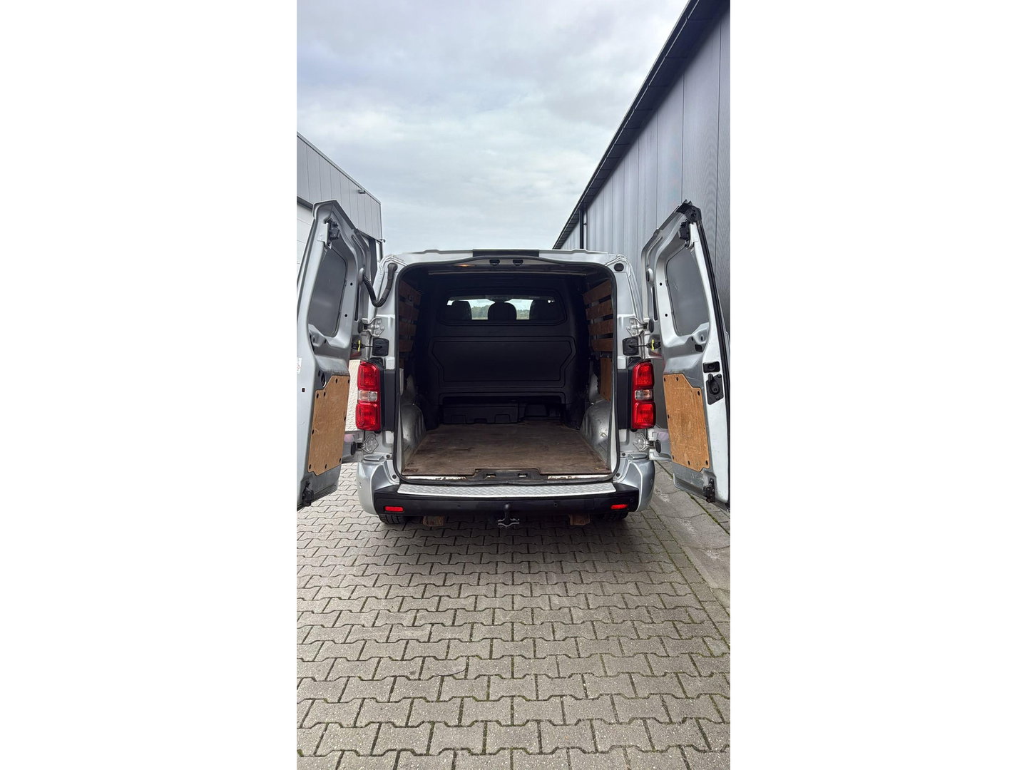 Peugeot Expert 231L 2.0 BlueHDI 150 DC Premium EURO6