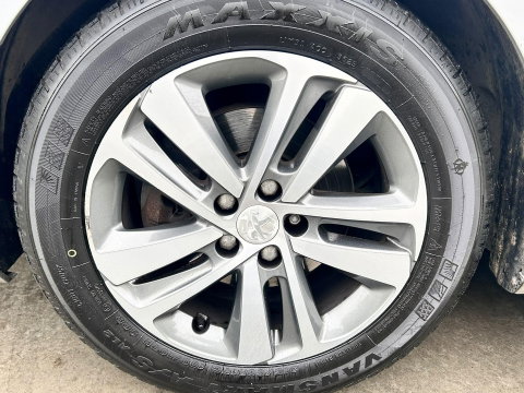 Peugeot Expert 231L 2.0 BlueHDI 150 DC Premium EURO6