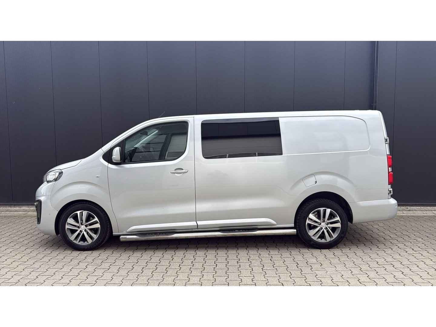 Peugeot Expert 231L 2.0 BlueHDI 150 DC Premium EURO6