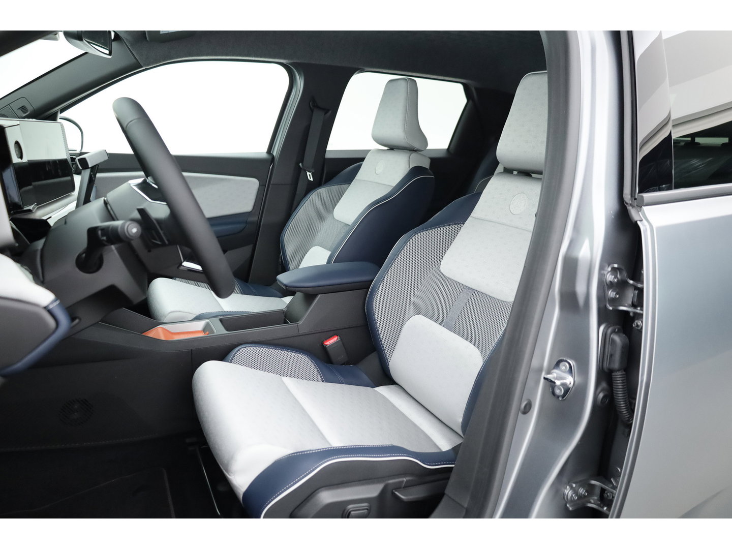 Renault 5 comfort range Roland-Garros 52 kWh | Rijklaar! | MAT Grijs | Pack Safety & Advanced Driving Assist | Camera | All seasons