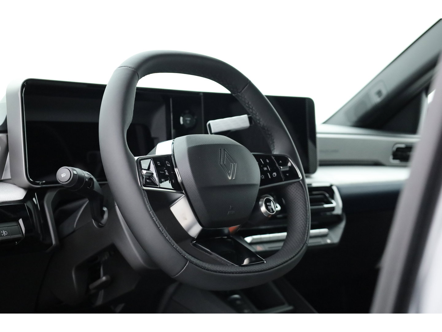 Renault 5 comfort range Roland-Garros 52 kWh | Rijklaar! | MAT Grijs | Pack Safety & Advanced Driving Assist | Camera | All seasons
