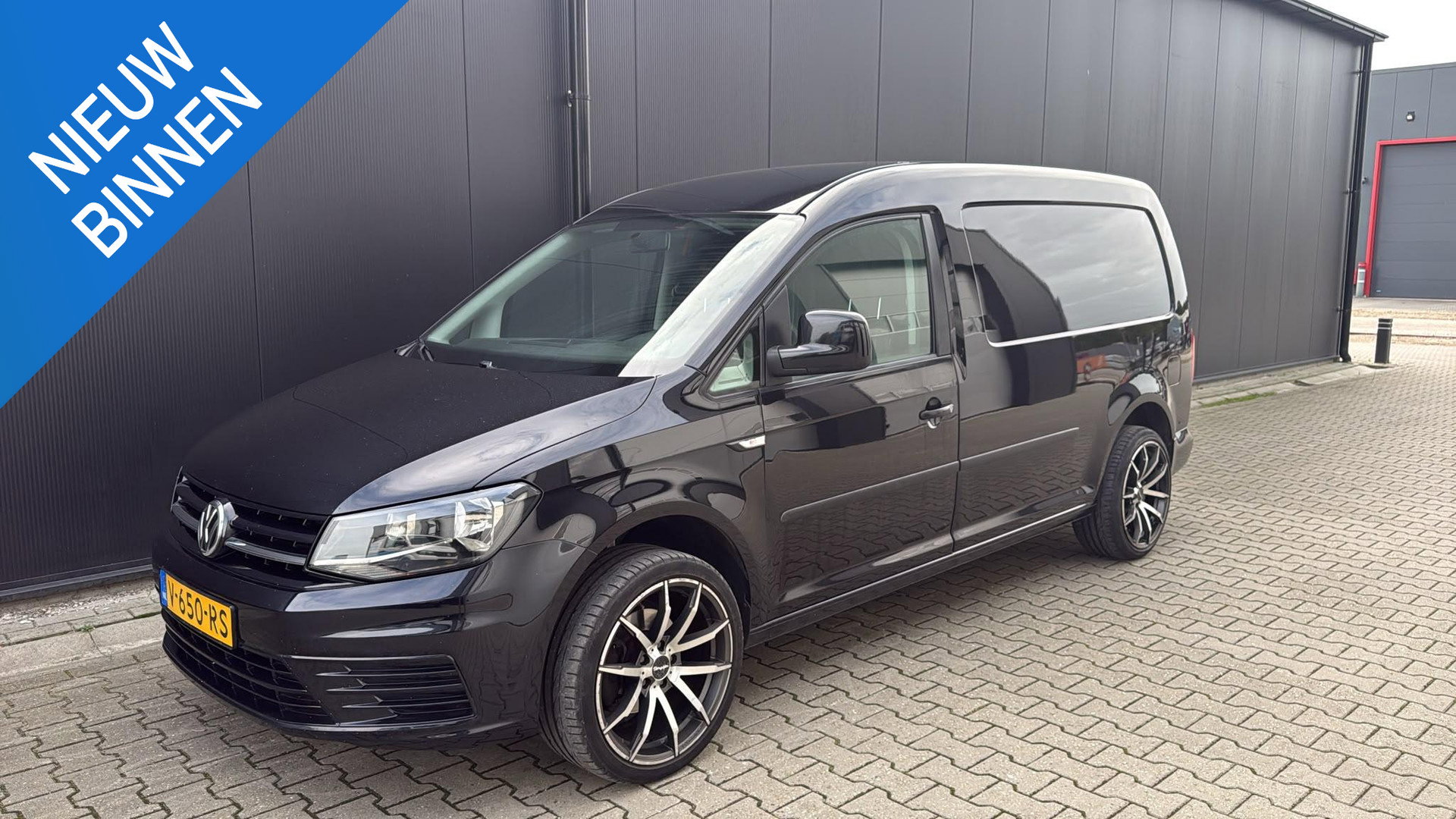 Volkswagen Caddy 2.0 TDI L2 Maxi EURO6 Leer Airco Cruise ZWART LM