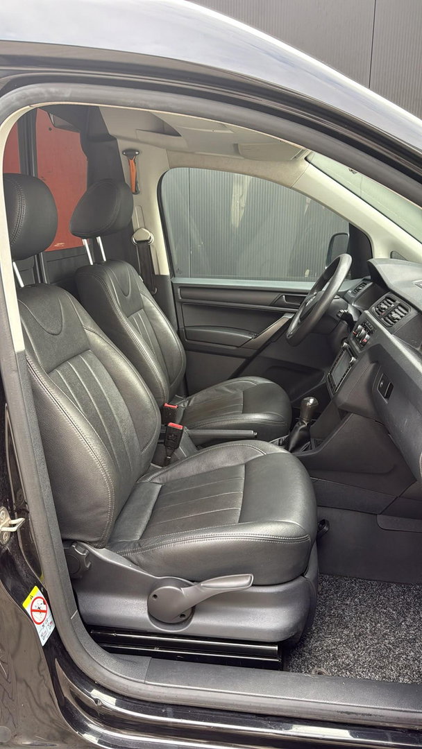 Volkswagen Caddy 2.0 TDI L2 Maxi EURO6 Leer Airco Cruise ZWART LM