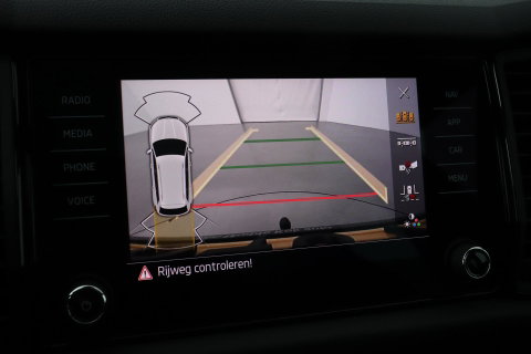 Škoda Kodiaq 1.5 TSI Sportline Business 7p. | Panoramadak | ACC | Trekhaak | Keyless | Stoel+Stuurverwarming | Camera | Lane Assist