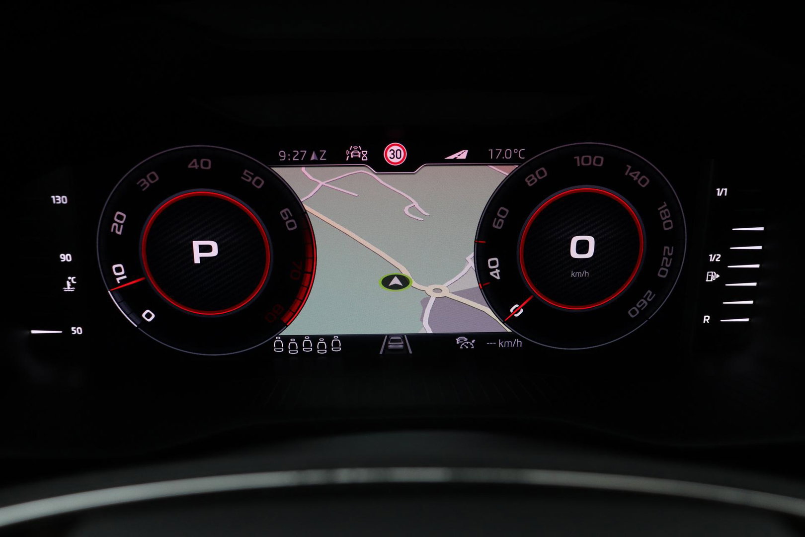 Škoda Kodiaq 1.5 TSI Sportline Business 7p. | Panoramadak | ACC | Trekhaak | Keyless | Stoel+Stuurverwarming | Camera | Lane Assist