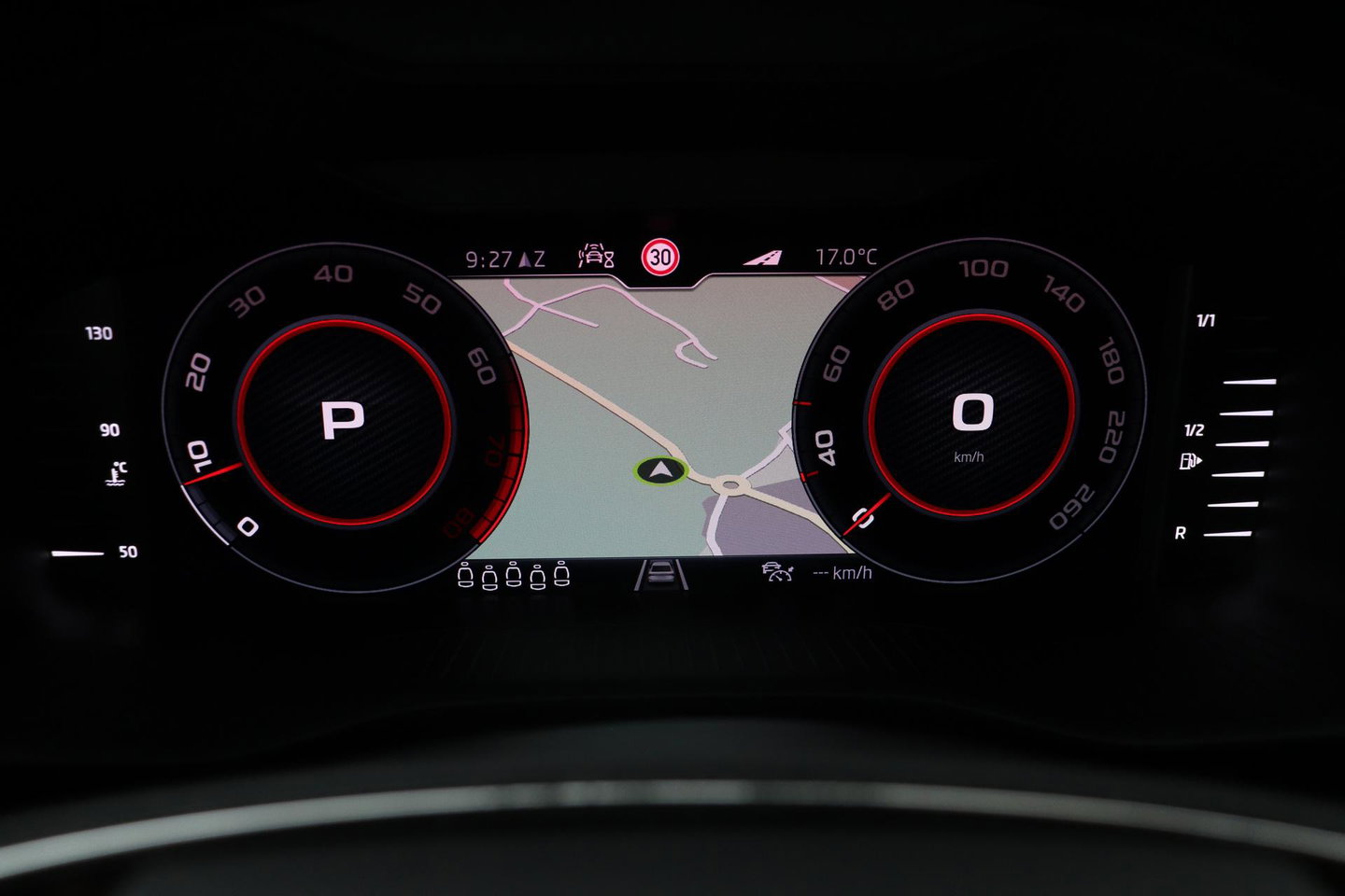 Škoda Kodiaq 1.5 TSI Sportline Business 7p. | Panoramadak | ACC | Trekhaak | Keyless | Stoel+Stuurverwarming | Camera | Lane Assist