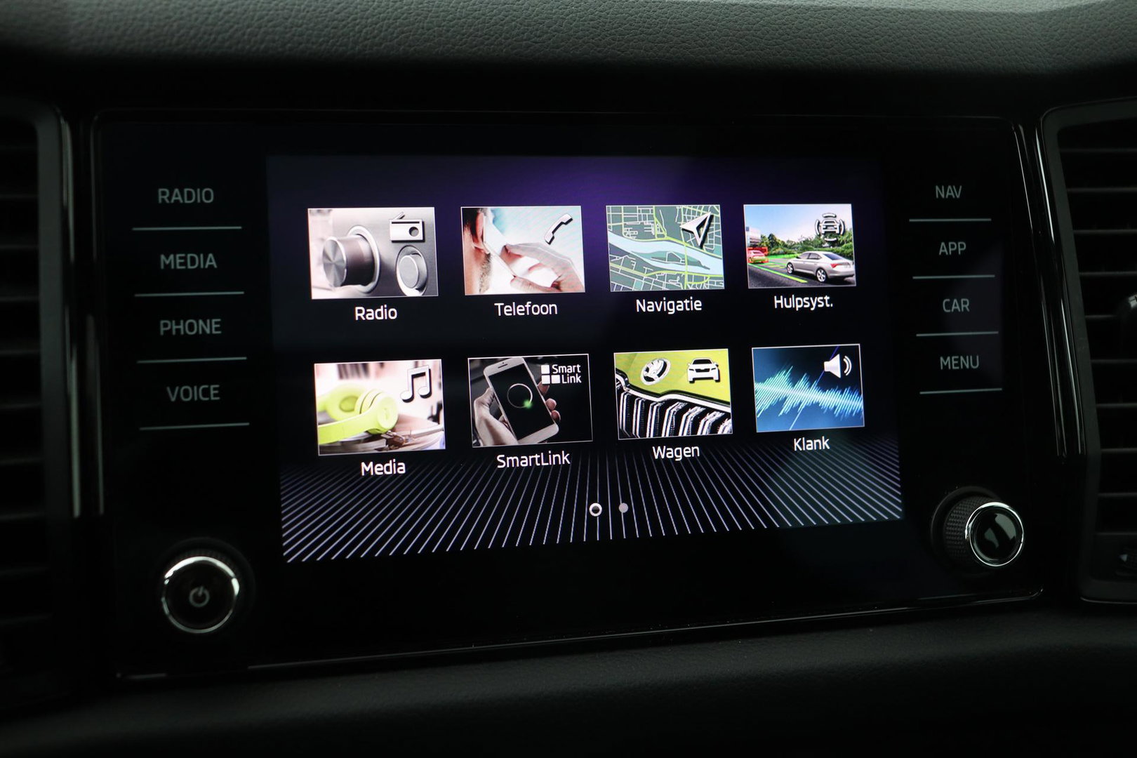 Škoda Kodiaq 1.5 TSI Sportline Business 7p. | Panoramadak | ACC | Trekhaak | Keyless | Stoel+Stuurverwarming | Camera | Lane Assist