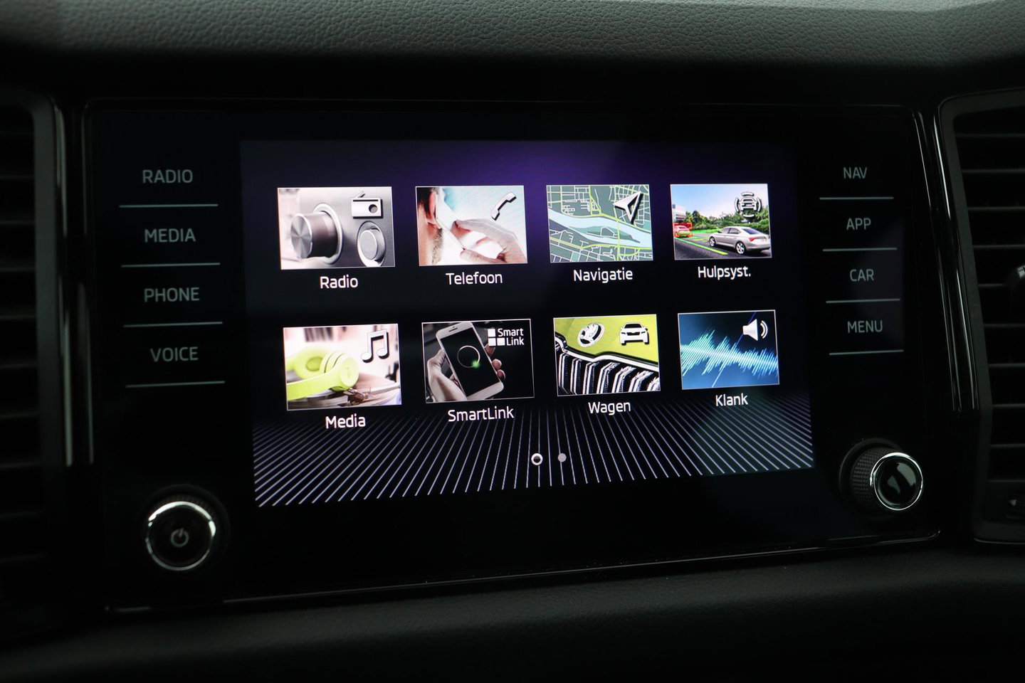 Škoda Kodiaq 1.5 TSI Sportline Business 7p. | Panoramadak | ACC | Trekhaak | Keyless | Stoel+Stuurverwarming | Camera | Lane Assist