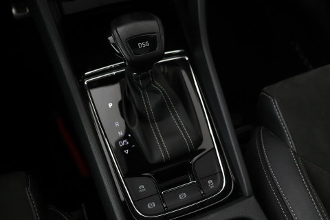 Škoda Kodiaq 1.5 TSI Sportline Business 7p. | Panoramadak | ACC | Trekhaak | Keyless | Stoel+Stuurverwarming | Camera | Lane Assist