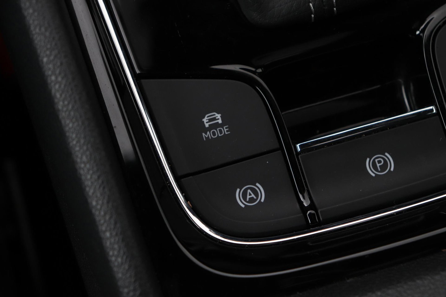 Škoda Kodiaq 1.5 TSI Sportline Business 7p. | Panoramadak | ACC | Trekhaak | Keyless | Stoel+Stuurverwarming | Camera | Lane Assist