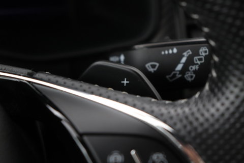 Škoda Kodiaq 1.5 TSI Sportline Business 7p. | Panoramadak | ACC | Trekhaak | Keyless | Stoel+Stuurverwarming | Camera | Lane Assist