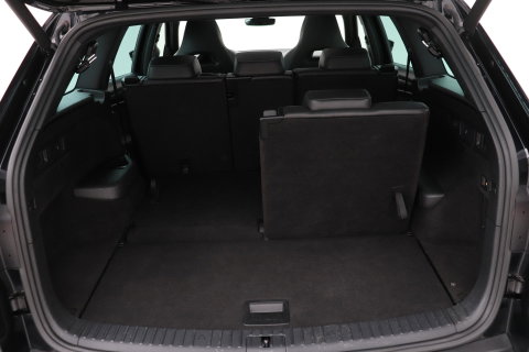 Škoda Kodiaq 1.5 TSI Sportline Business 7p. | Panoramadak | ACC | Trekhaak | Keyless | Stoel+Stuurverwarming | Camera | Lane Assist