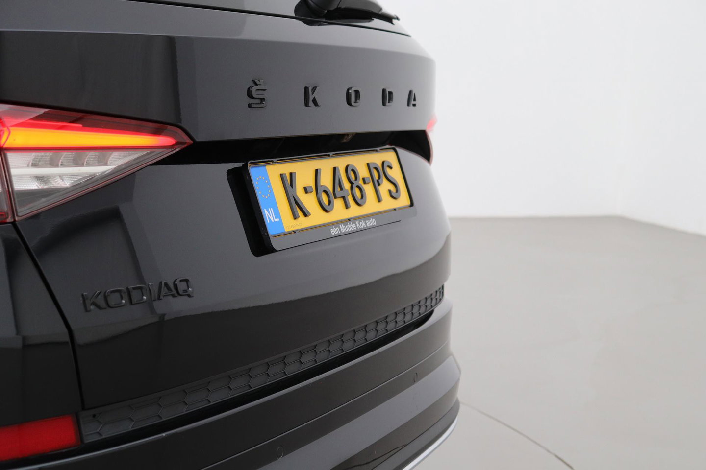 Škoda Kodiaq 1.5 TSI Sportline Business 7p. | Panoramadak | ACC | Trekhaak | Keyless | Stoel+Stuurverwarming | Camera | Lane Assist