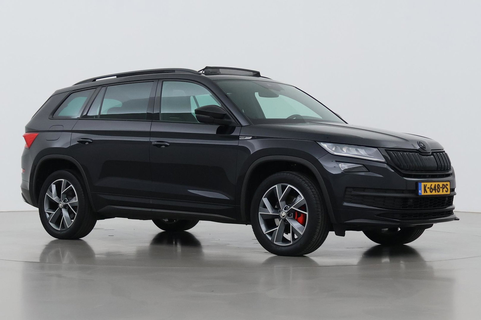 Škoda Kodiaq 1.5 TSI Sportline Business 7p. | Panoramadak | ACC | Trekhaak | Keyless | Stoel+Stuurverwarming | Camera | Lane Assist