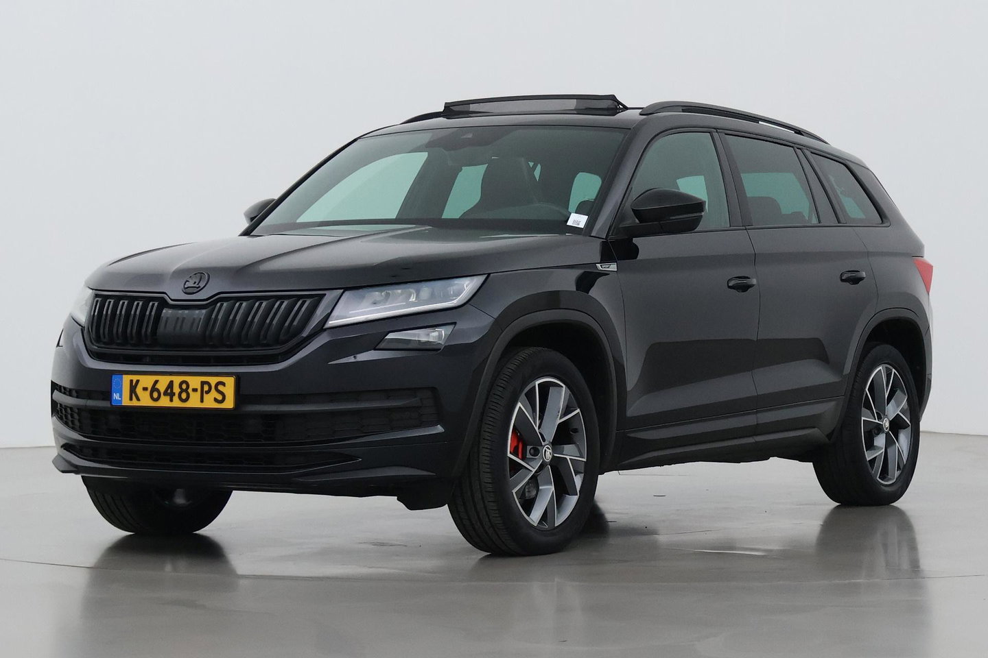 Škoda Kodiaq 1.5 TSI Sportline Business 7p. | Panoramadak | ACC | Trekhaak | Keyless | Stoel+Stuurverwarming | Camera | Lane Assist