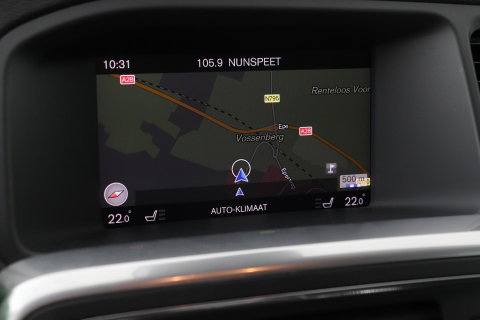 Volvo V60 T4 Business Sport R-Design | Trekhaak | Stoelverwarming | Navigatie | Cruise Control | 18 Inch