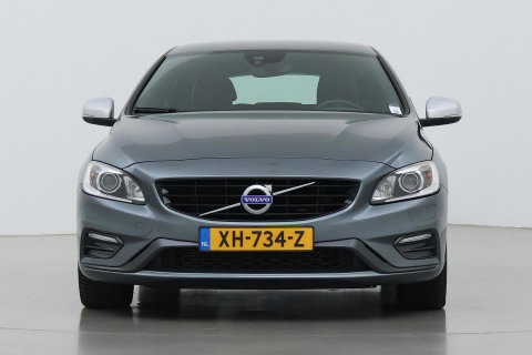 Volvo V60 T4 Business Sport R-Design | Trekhaak | Stoelverwarming | Navigatie | Cruise Control | 18 Inch