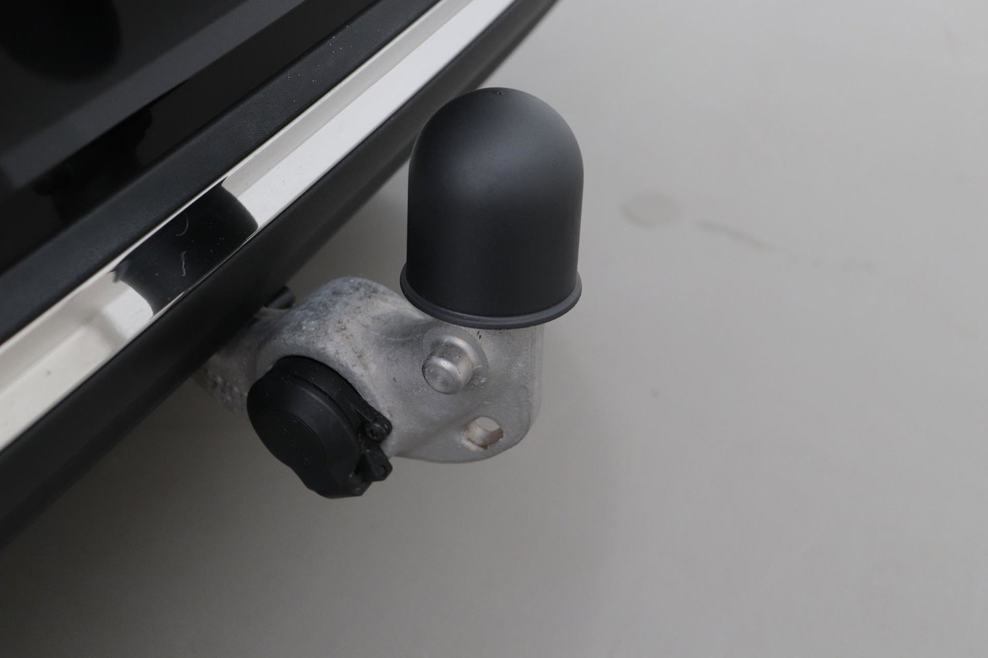Volvo V60 B4 Plus Bright | ACC | Harman/Kardon | Trekhaak | 360° Camera | Stoel+Stuurverwarming | Keyless | Leder | 18 Inch