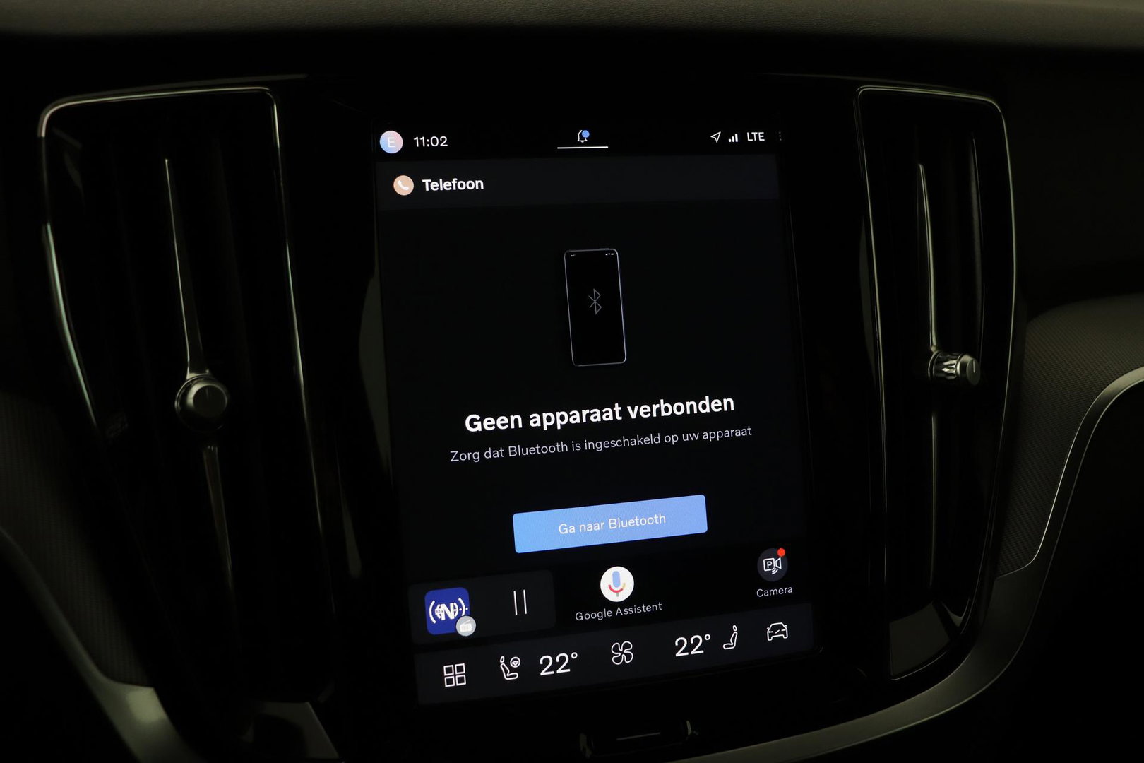 Volvo V60 B4 Plus Bright | ACC | Harman/Kardon | Trekhaak | 360° Camera | Stoel+Stuurverwarming | Keyless | Leder | 18 Inch
