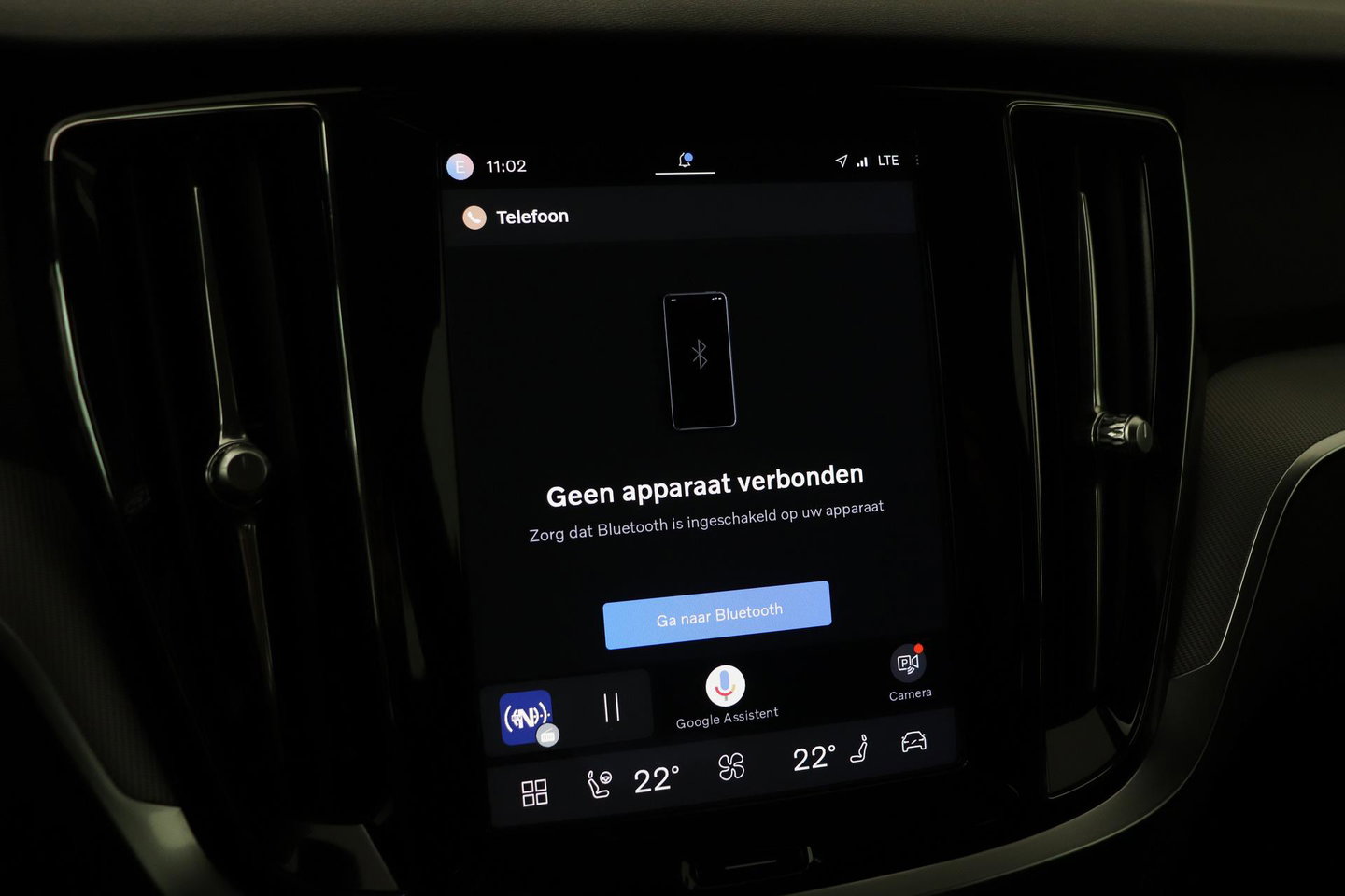 Volvo V60 B4 Plus Bright | ACC | Harman/Kardon | Trekhaak | 360° Camera | Stoel+Stuurverwarming | Keyless | Leder | 18 Inch