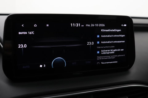 Hyundai Santa Fe 1.6 T-GDI PHEV Premium Plus Sky 7p. | Panoramadak | Stoelventilatie | Head-Up | 360° Camera | Trekhaak | Stoel+stuurverwarming | 20 Inch