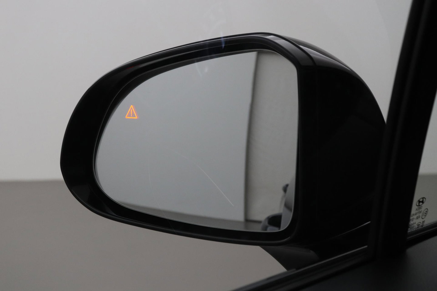 Hyundai Santa Fe 1.6 T-GDI PHEV Premium Plus Sky 7p. | Panoramadak | Stoelventilatie | Head-Up | 360° Camera | Trekhaak | Stoel+stuurverwarming | 20 Inch
