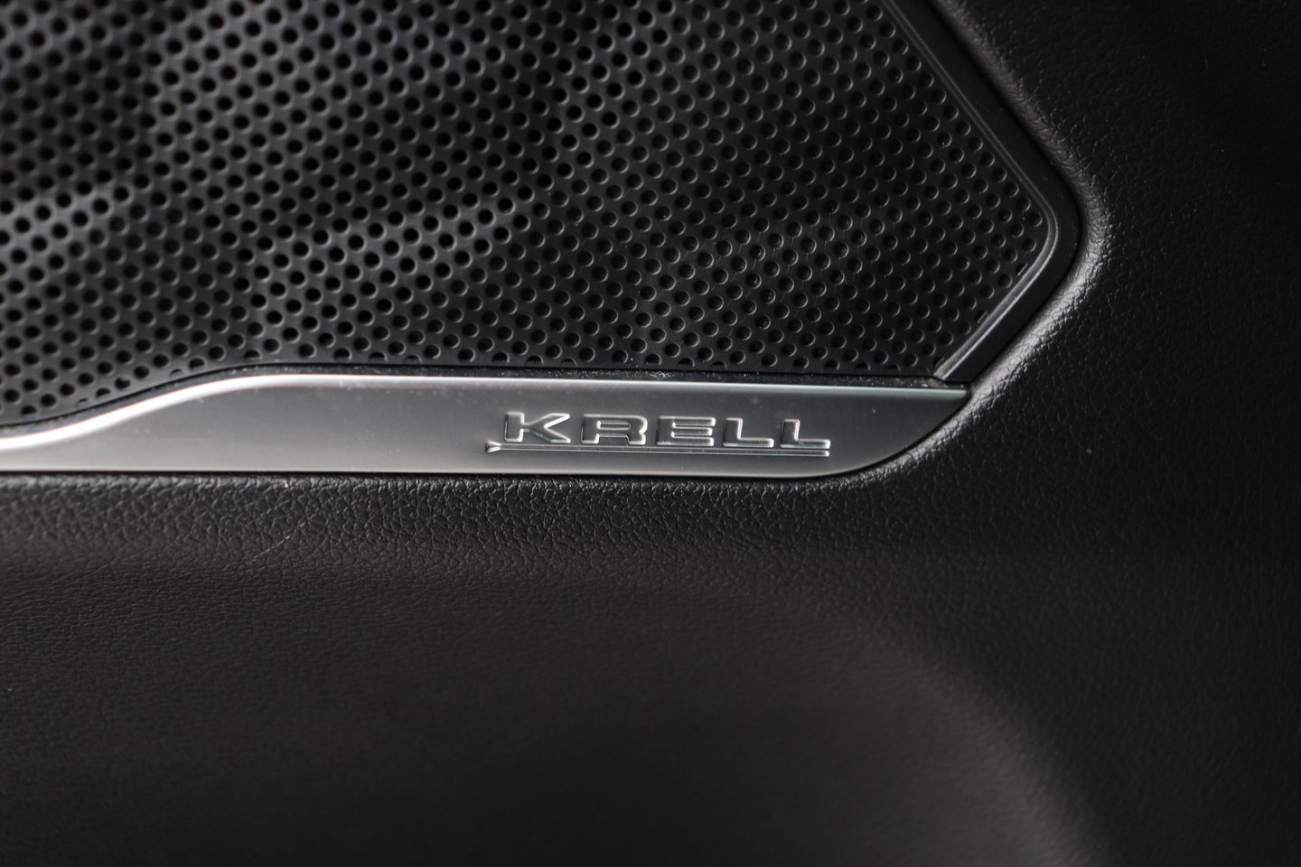 Hyundai Santa Fe 1.6 T-GDI PHEV Premium Plus Sky 7p. | Panoramadak | Stoelventilatie | Head-Up | 360° Camera | Trekhaak | Stoel+stuurverwarming | 20 Inch