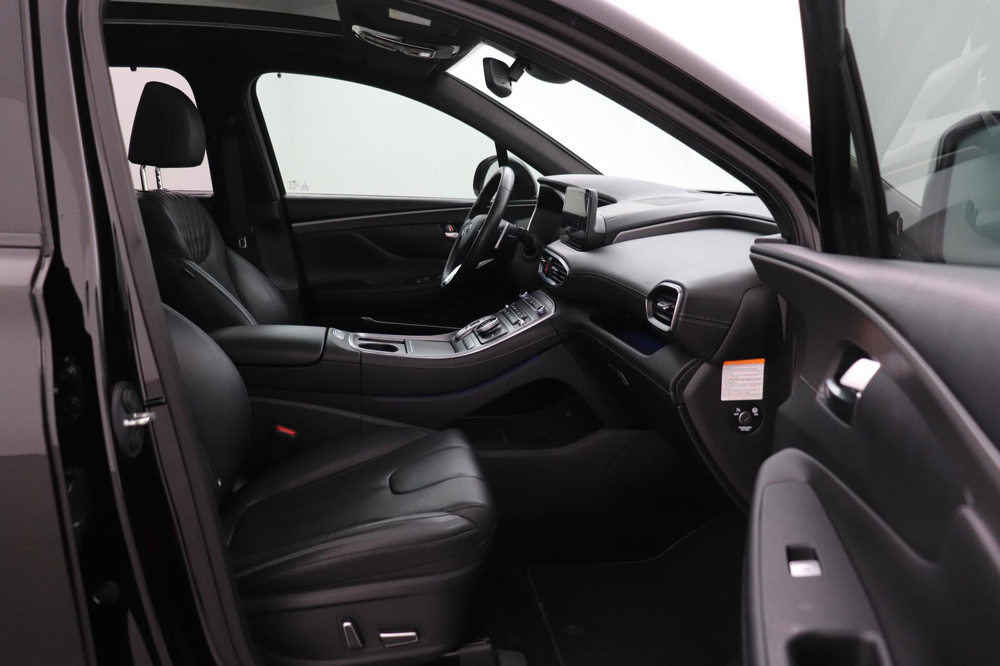 Hyundai Santa Fe 1.6 T-GDI PHEV Premium Plus Sky 7p. | Panoramadak | Stoelventilatie | Head-Up | 360° Camera | Trekhaak | Stoel+stuurverwarming | 20 Inch