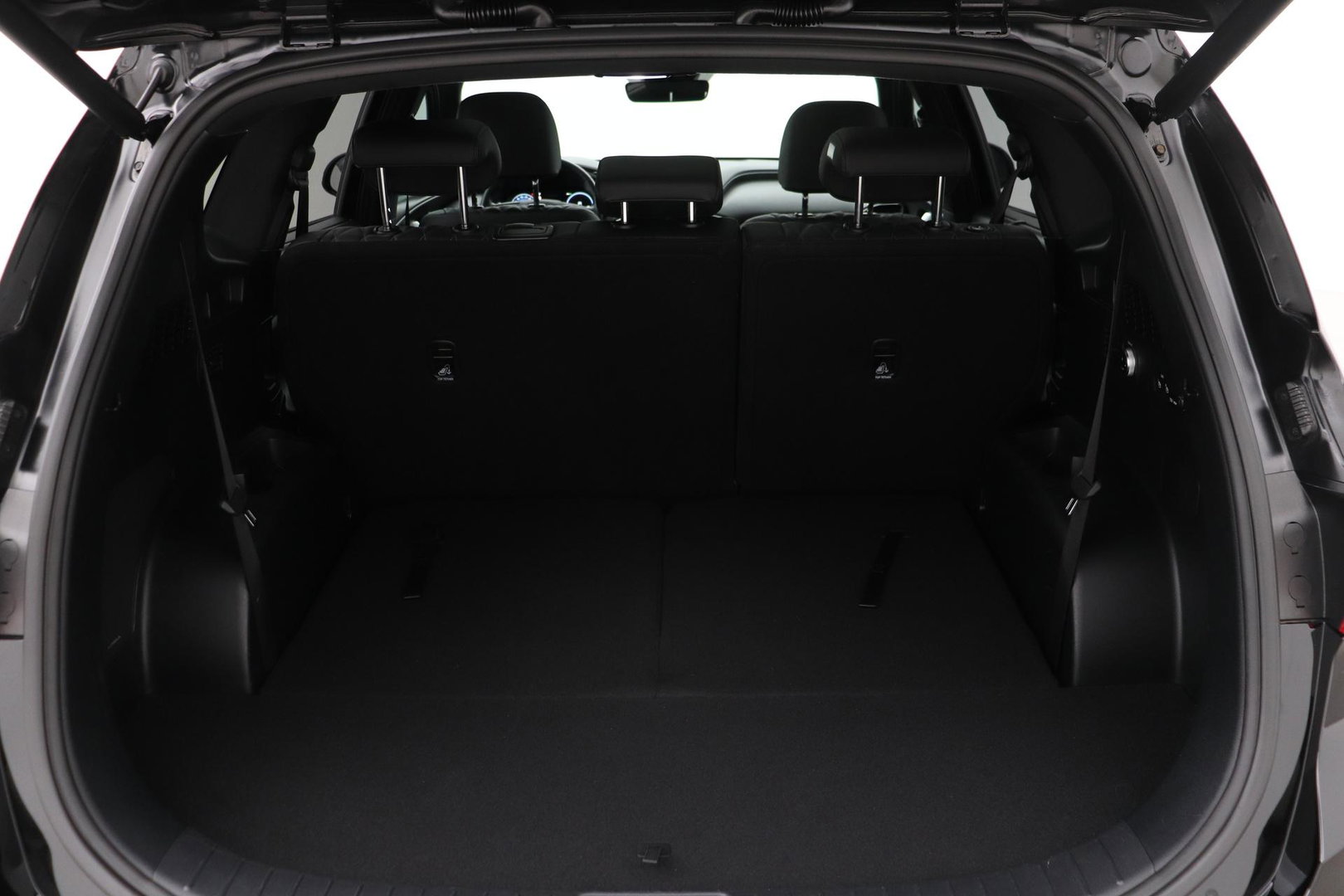Hyundai Santa Fe 1.6 T-GDI PHEV Premium Plus Sky 7p. | Panoramadak | Stoelventilatie | Head-Up | 360° Camera | Trekhaak | Stoel+stuurverwarming | 20 Inch