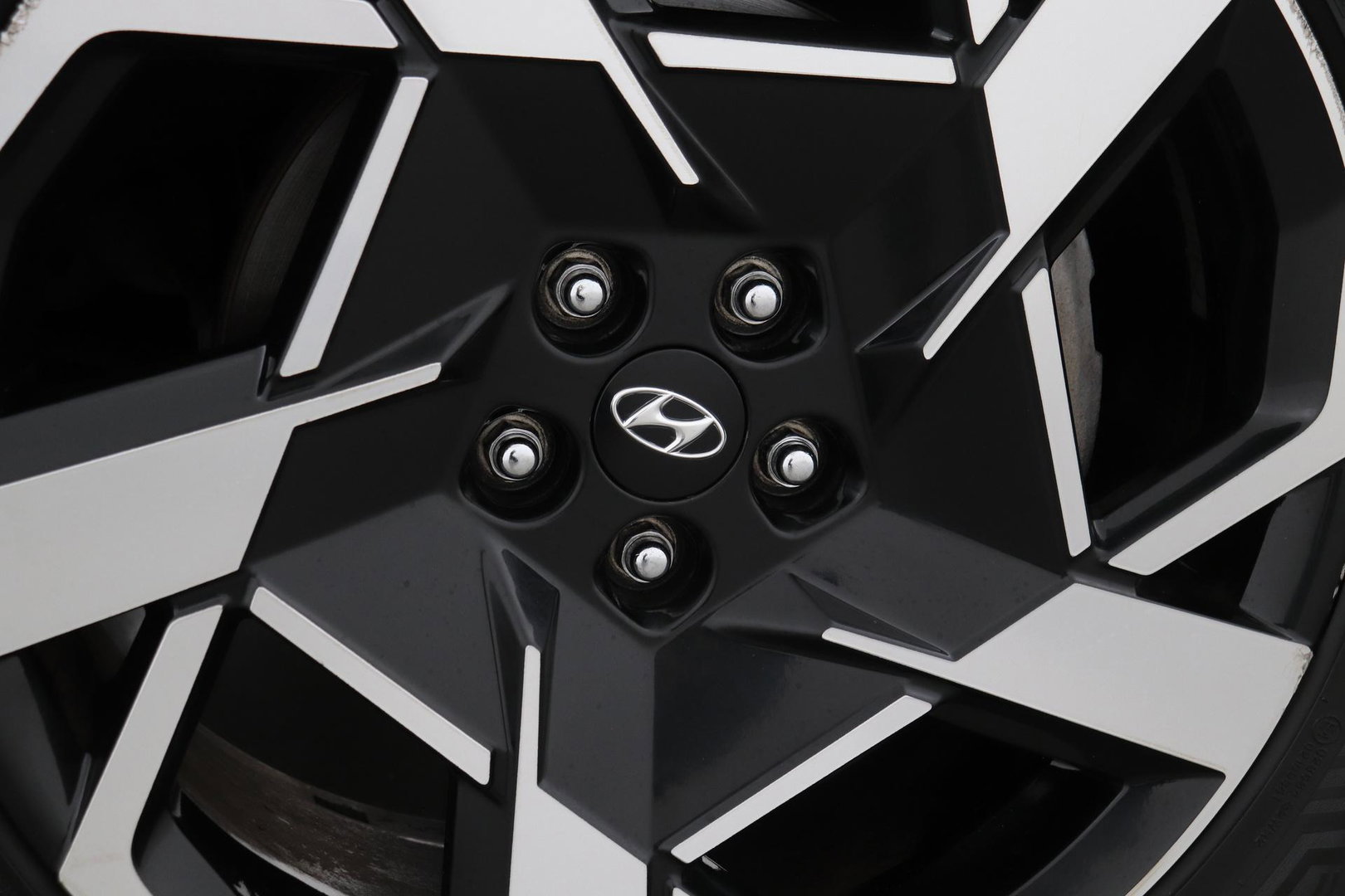 Hyundai Santa Fe 1.6 T-GDI PHEV Premium Plus Sky 7p. | Panoramadak | Stoelventilatie | Head-Up | 360° Camera | Trekhaak | Stoel+stuurverwarming | 20 Inch