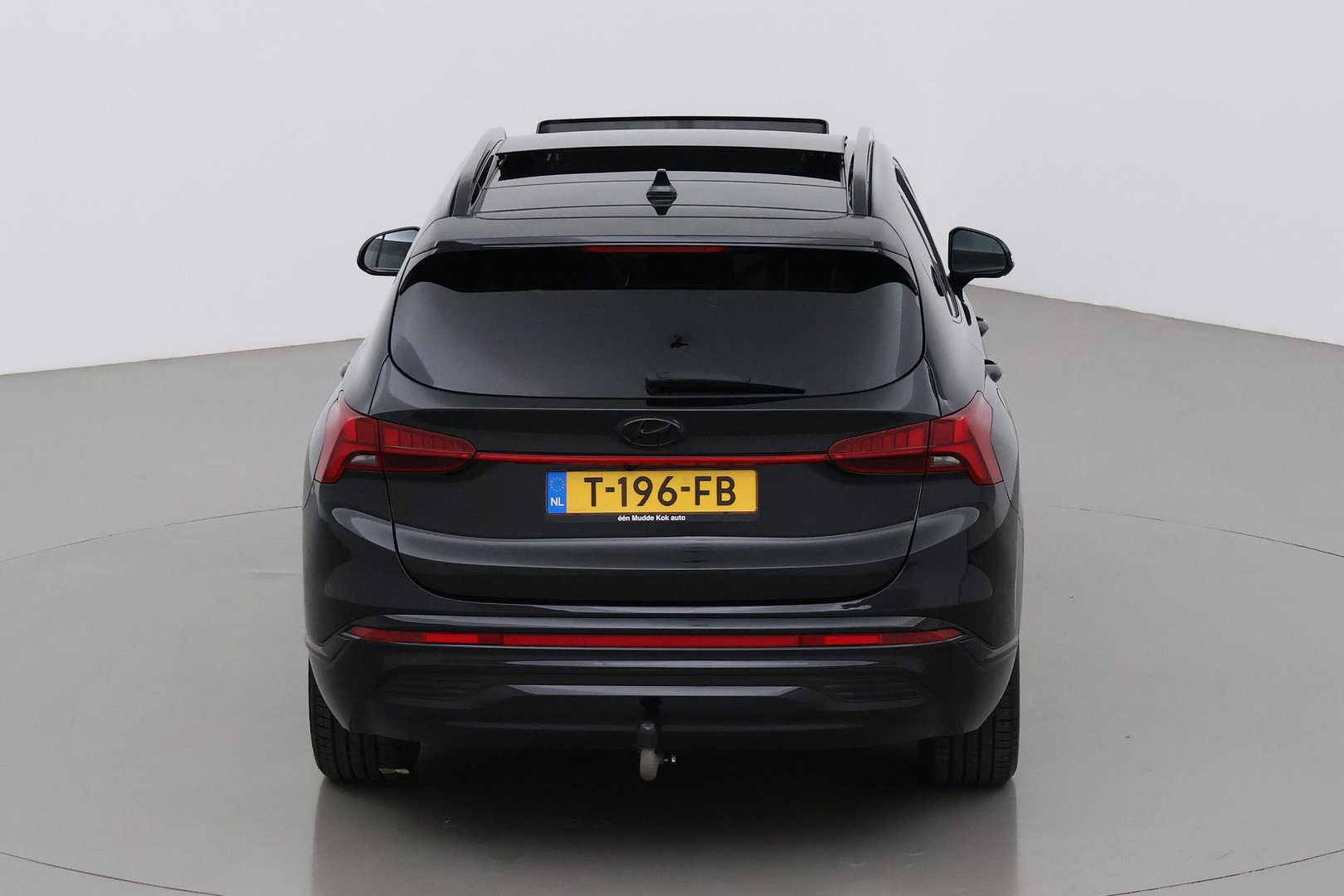 Hyundai Santa Fe 1.6 T-GDI PHEV Premium Plus Sky 7p. | Panoramadak | Stoelventilatie | Head-Up | 360° Camera | Trekhaak | Stoel+stuurverwarming | 20 Inch