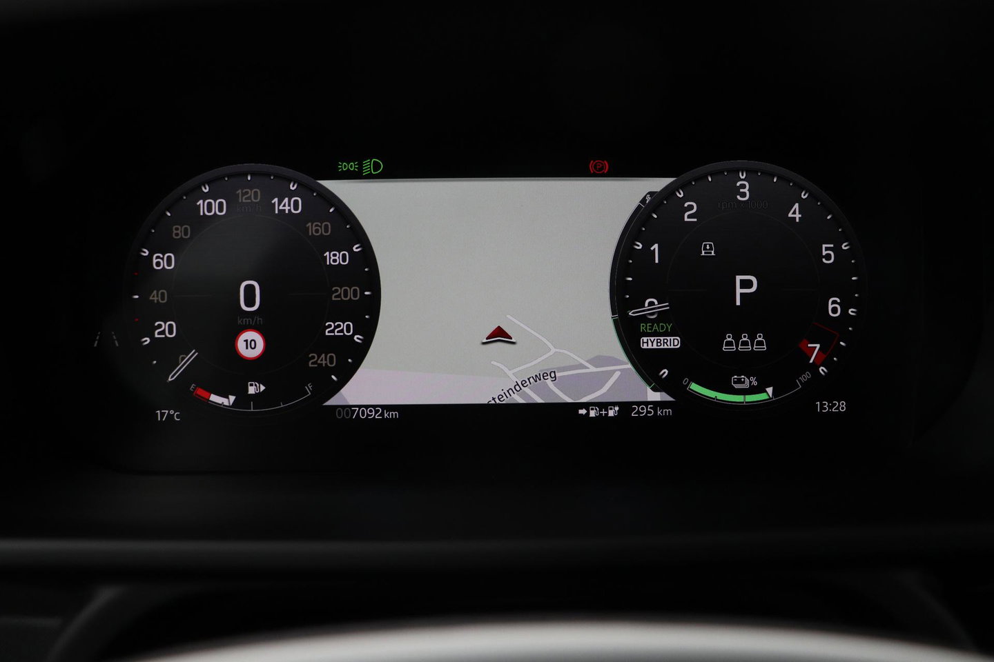 Land Rover Defender 110 P400e X-Dynamic SE | Panoramadak | Trekhaak | Luchtvering | 360° Camera | Meridian | Stoel+Stuurverwarming | BLIS | ACC