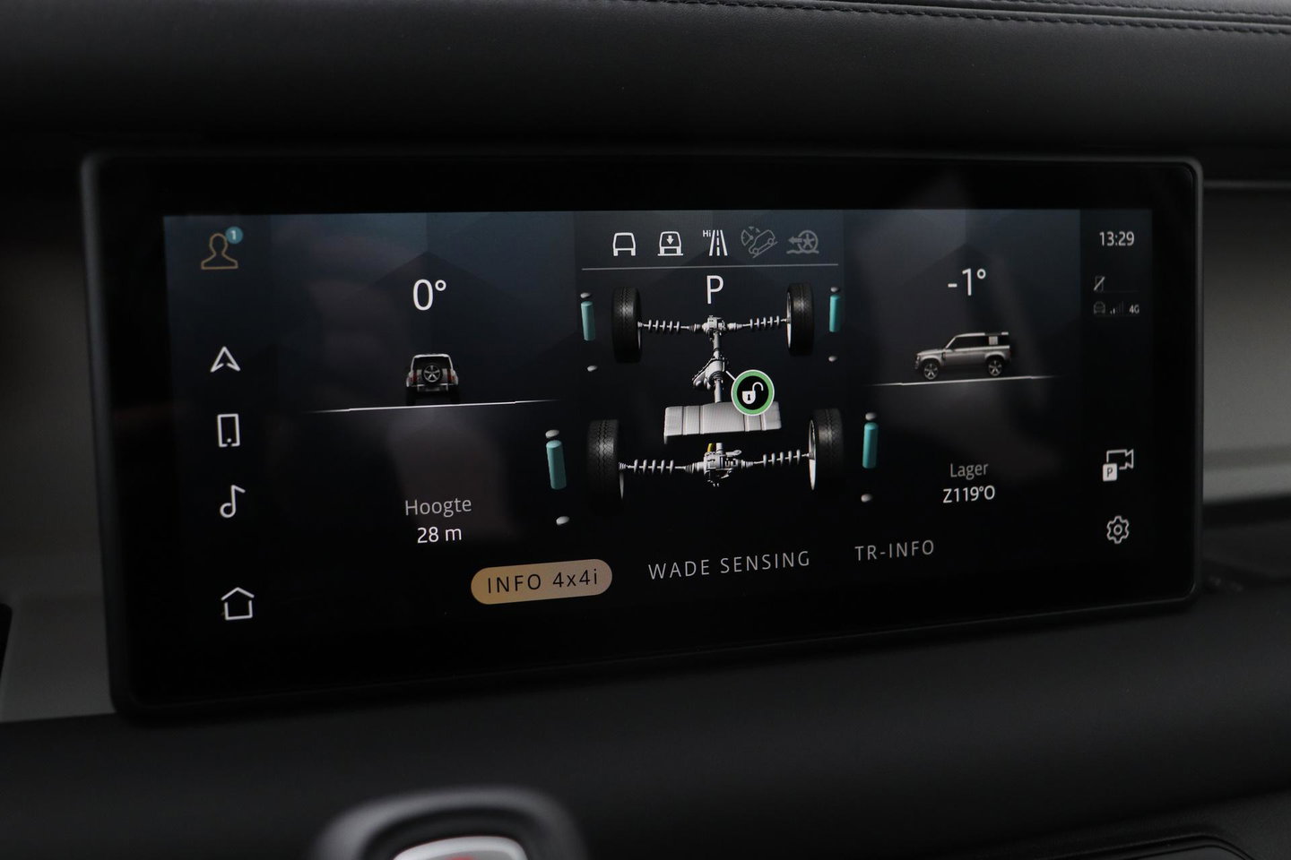 Land Rover Defender 110 P400e X-Dynamic SE | Panoramadak | Trekhaak | Luchtvering | 360° Camera | Meridian | Stoel+Stuurverwarming | BLIS | ACC