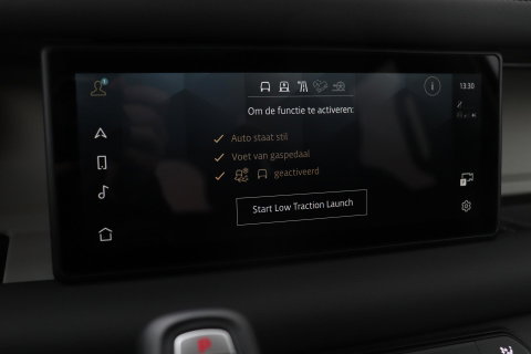 Land Rover Defender 110 P400e X-Dynamic SE | Panoramadak | Trekhaak | Luchtvering | 360° Camera | Meridian | Stoel+Stuurverwarming | BLIS | ACC