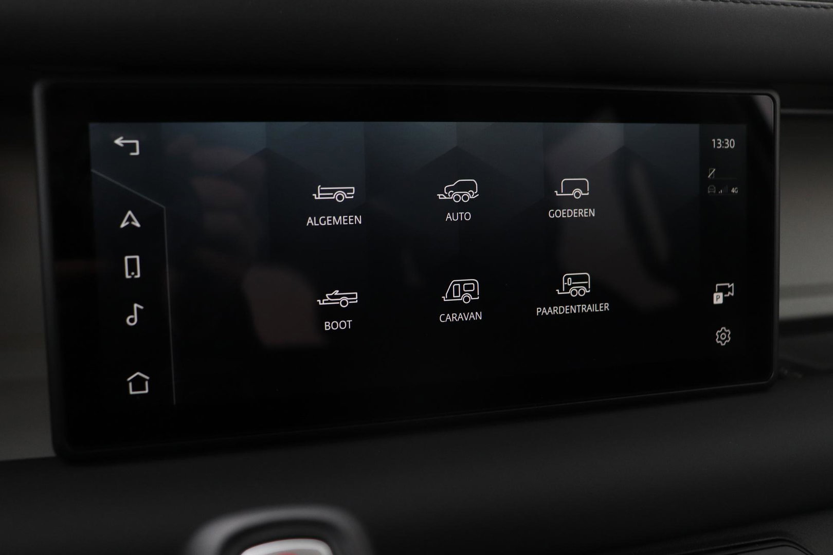 Land Rover Defender 110 P400e X-Dynamic SE | Panoramadak | Trekhaak | Luchtvering | 360° Camera | Meridian | Stoel+Stuurverwarming | BLIS | ACC