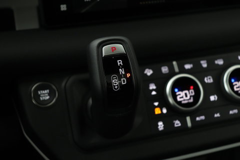 Land Rover Defender 110 P400e X-Dynamic SE | Panoramadak | Trekhaak | Luchtvering | 360° Camera | Meridian | Stoel+Stuurverwarming | BLIS | ACC