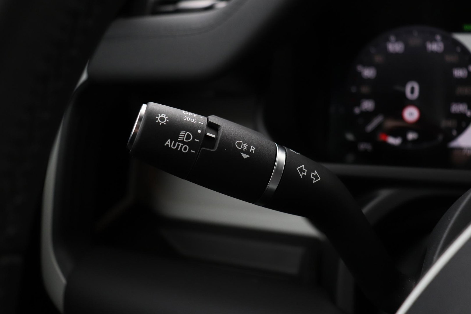 Land Rover Defender 110 P400e X-Dynamic SE | Panoramadak | Trekhaak | Luchtvering | 360° Camera | Meridian | Stoel+Stuurverwarming | BLIS | ACC