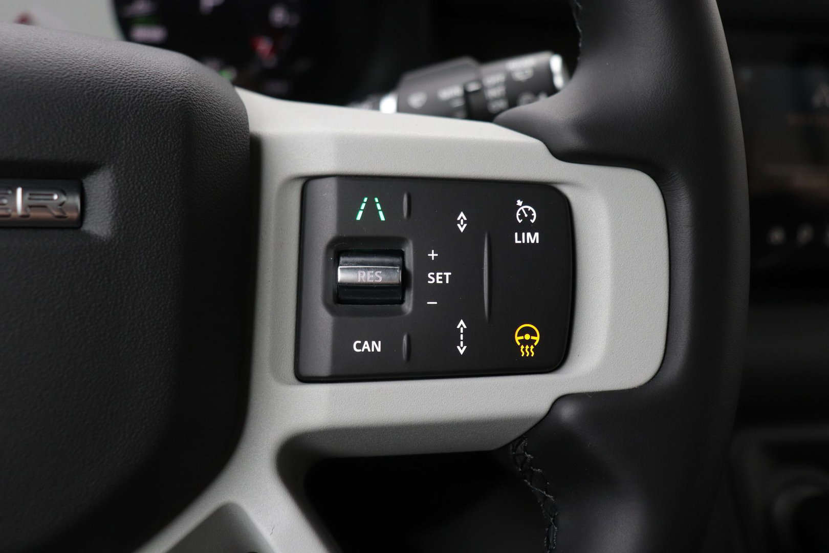 Land Rover Defender 110 P400e X-Dynamic SE | Panoramadak | Trekhaak | Luchtvering | 360° Camera | Meridian | Stoel+Stuurverwarming | BLIS | ACC