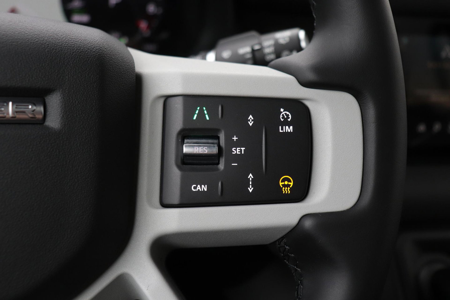 Land Rover Defender 110 P400e X-Dynamic SE | Panoramadak | Trekhaak | Luchtvering | 360° Camera | Meridian | Stoel+Stuurverwarming | BLIS | ACC
