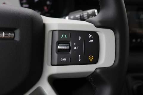 Land Rover Defender 110 P400e X-Dynamic SE | Panoramadak | Trekhaak | Luchtvering | 360° Camera | Meridian | Stoel+Stuurverwarming | BLIS | ACC