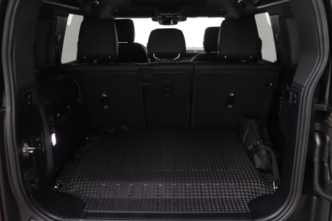 Land Rover Defender 110 P400e X-Dynamic SE | Panoramadak | Trekhaak | Luchtvering | 360° Camera | Meridian | Stoel+Stuurverwarming | BLIS | ACC