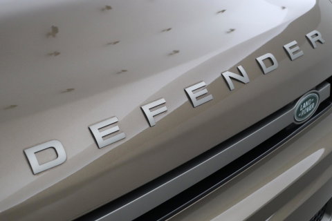 Land Rover Defender 110 P400e X-Dynamic SE | Panoramadak | Trekhaak | Luchtvering | 360° Camera | Meridian | Stoel+Stuurverwarming | BLIS | ACC