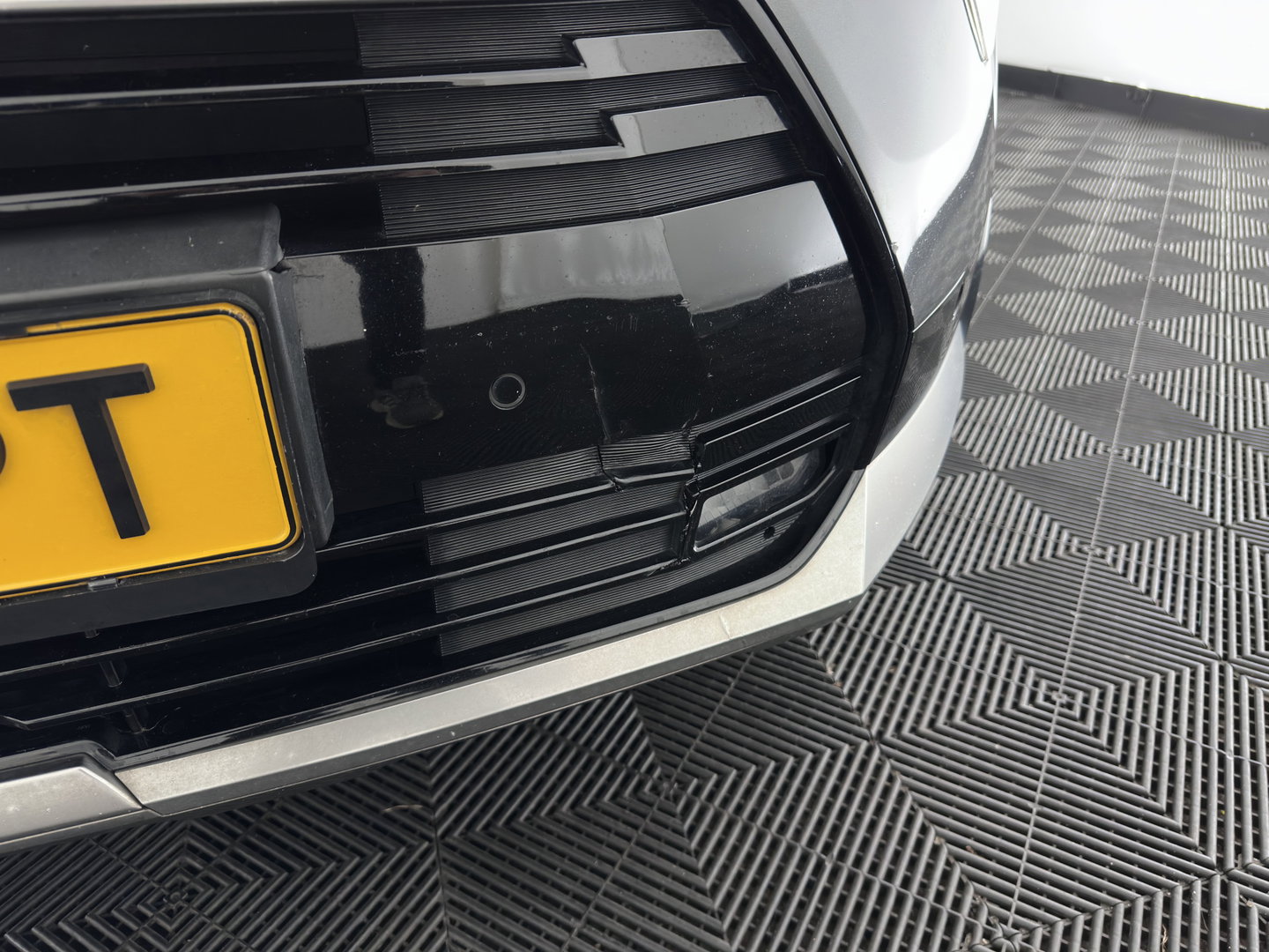 Kia Niro 1.6 GDi Hybrid DynamicPlusLine (INCL.BTW) Aut. *PANO | LEATHER | DIGI-COCKPIT | NAVI-FULLMAP | DAB | ADAPTIVE-CRUISE | CAMERA | HEATED-COMFORTSEATS | KEYLESS | PRIVACYGLASS | SHIFTPADDLES | CARPLAY |  HEAD-UP | ...