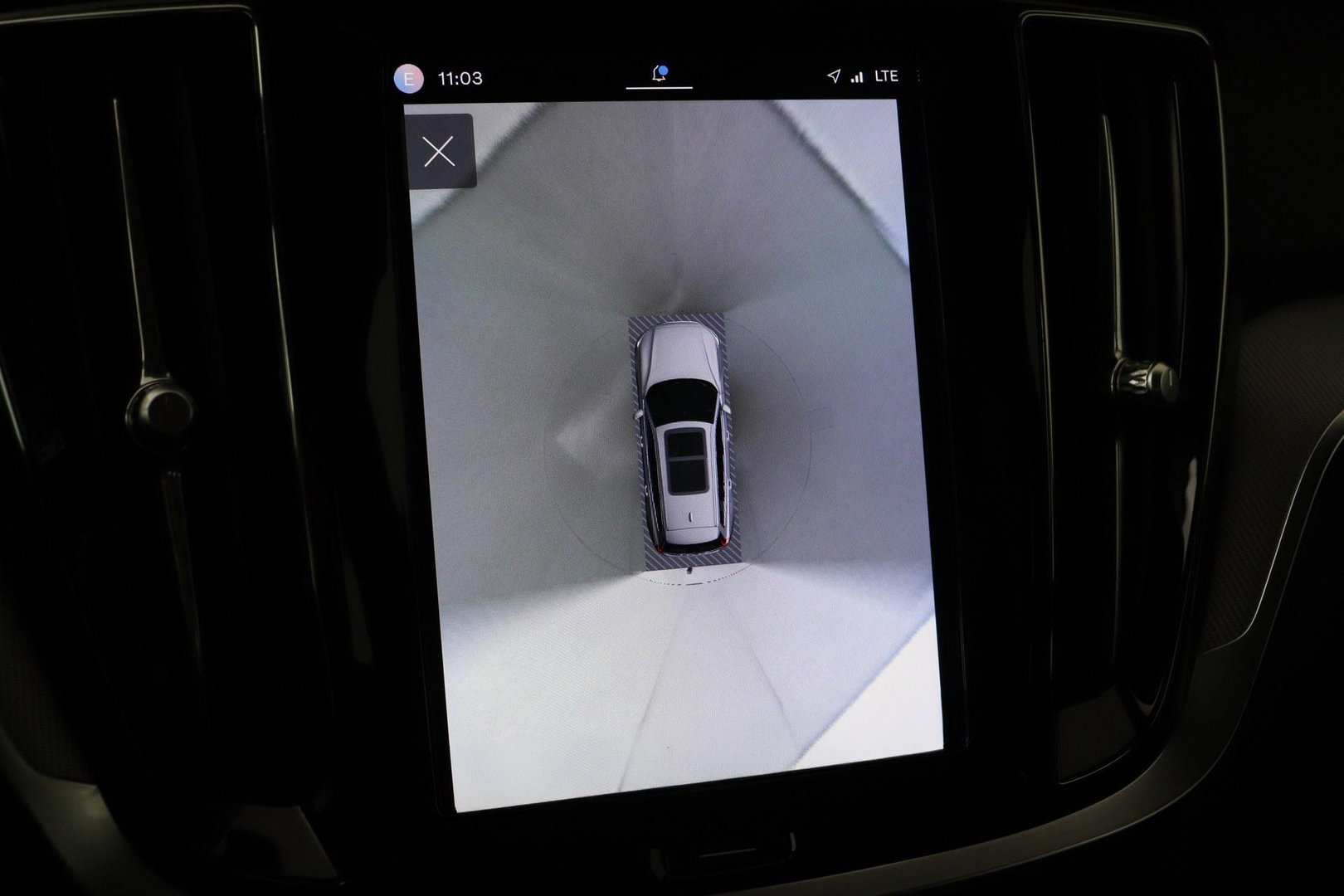Volvo V60 B4 Plus Bright | ACC | Harman/Kardon | Trekhaak | 360° Camera | Stoel+Stuurverwarming | Keyless | Leder | 18 Inch