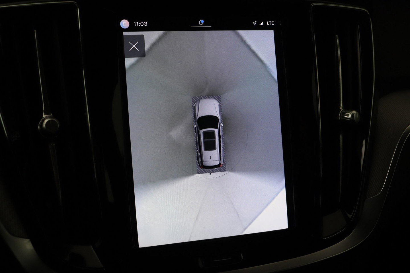 Volvo V60 B4 Plus Bright | ACC | Harman/Kardon | Trekhaak | 360° Camera | Stoel+Stuurverwarming | Keyless | Leder | 18 Inch