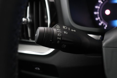 Volvo V60 B4 Plus Bright | ACC | Harman/Kardon | Trekhaak | 360° Camera | Stoel+Stuurverwarming | Keyless | Leder | 18 Inch