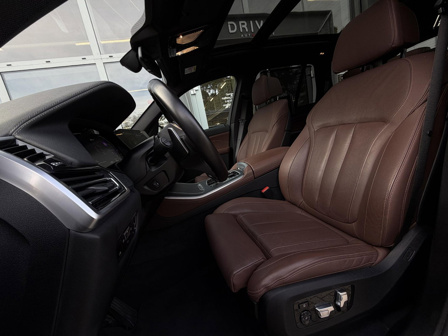 BMW X5 xDrive45e High Ex xLine |SkyLounge|Massage/Ventilatie|22" Bmw Individual|Laser|Entertainment Prof|M-Sport stuurwiel