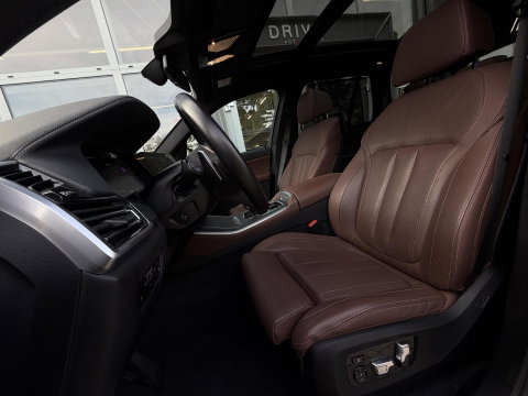 BMW X5 xDrive45e High Ex xLine |SkyLounge|Massage/Ventilatie|22" Bmw Individual|Laser|Entertainment Prof|M-Sport stuurwiel