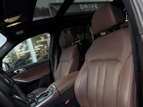 BMW X5 xDrive45e High Ex xLine |SkyLounge|Massage/Ventilatie|22" Bmw Individual|Laser|Entertainment Prof|M-Sport stuurwiel